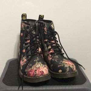 Cute brand new boots